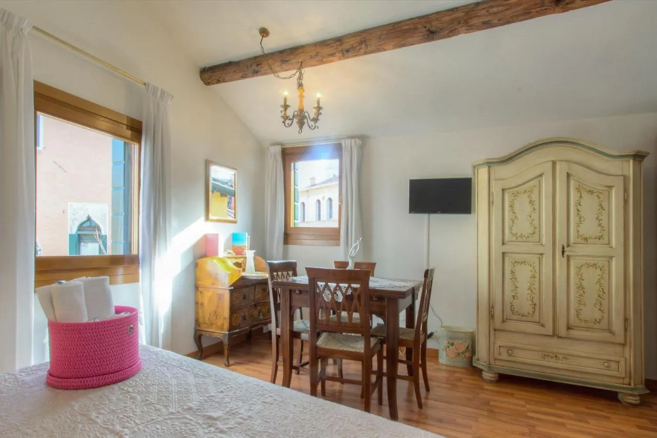 Guest house Residenza De L'Osmarin Suites Venice Italy