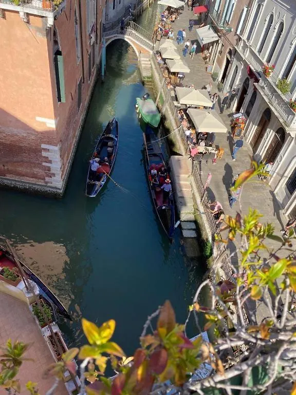 Residenza De L'Osmarin Suites Venice Italy