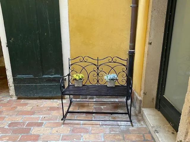Guest house Residenza De L'Osmarin Suites Venice Italy