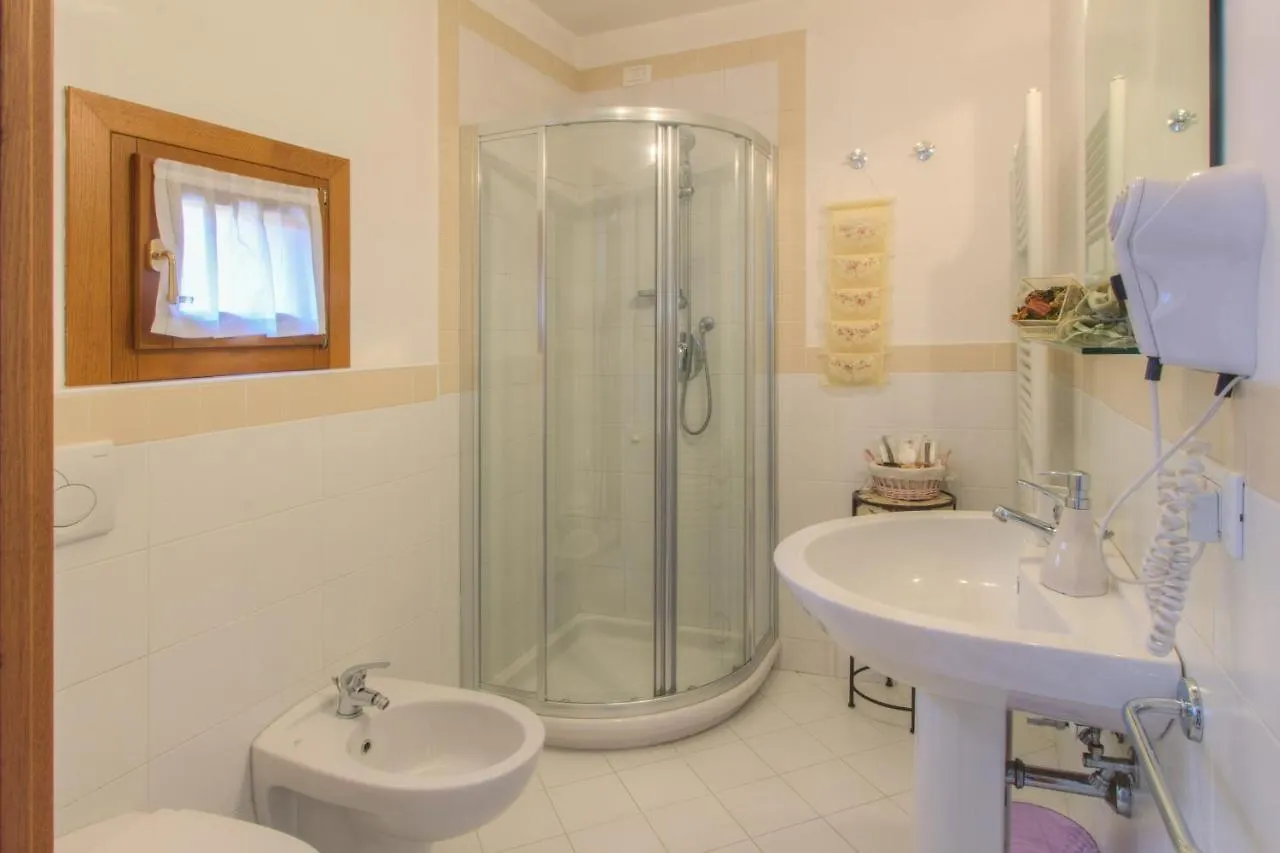 Penzion Residenza De L'Osmarin Suites Benátky