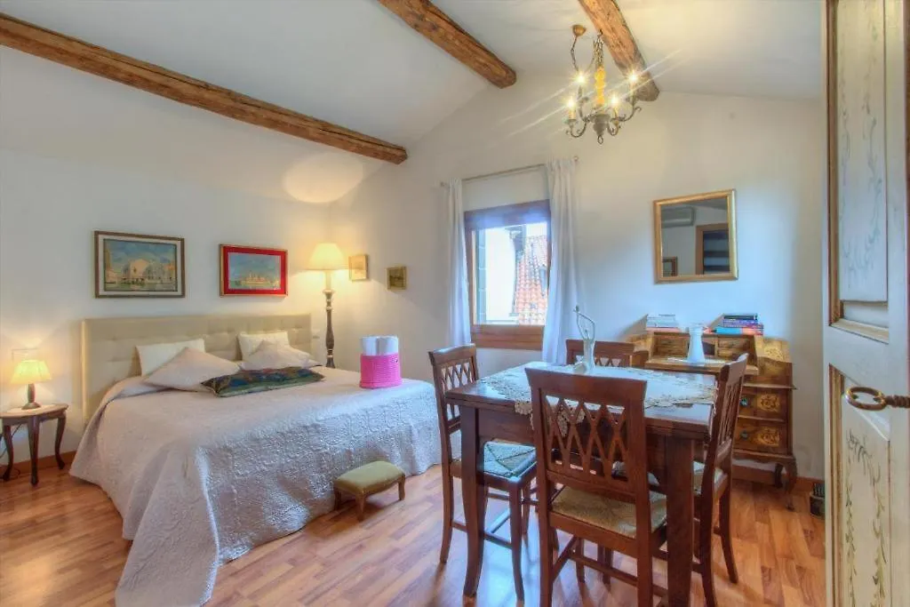 Residenza De L'Osmarin Suites Benátky